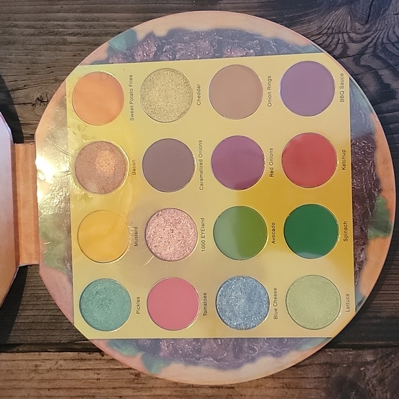 Glamlite burger slider eyeshadow palette - Picture 4 of 5